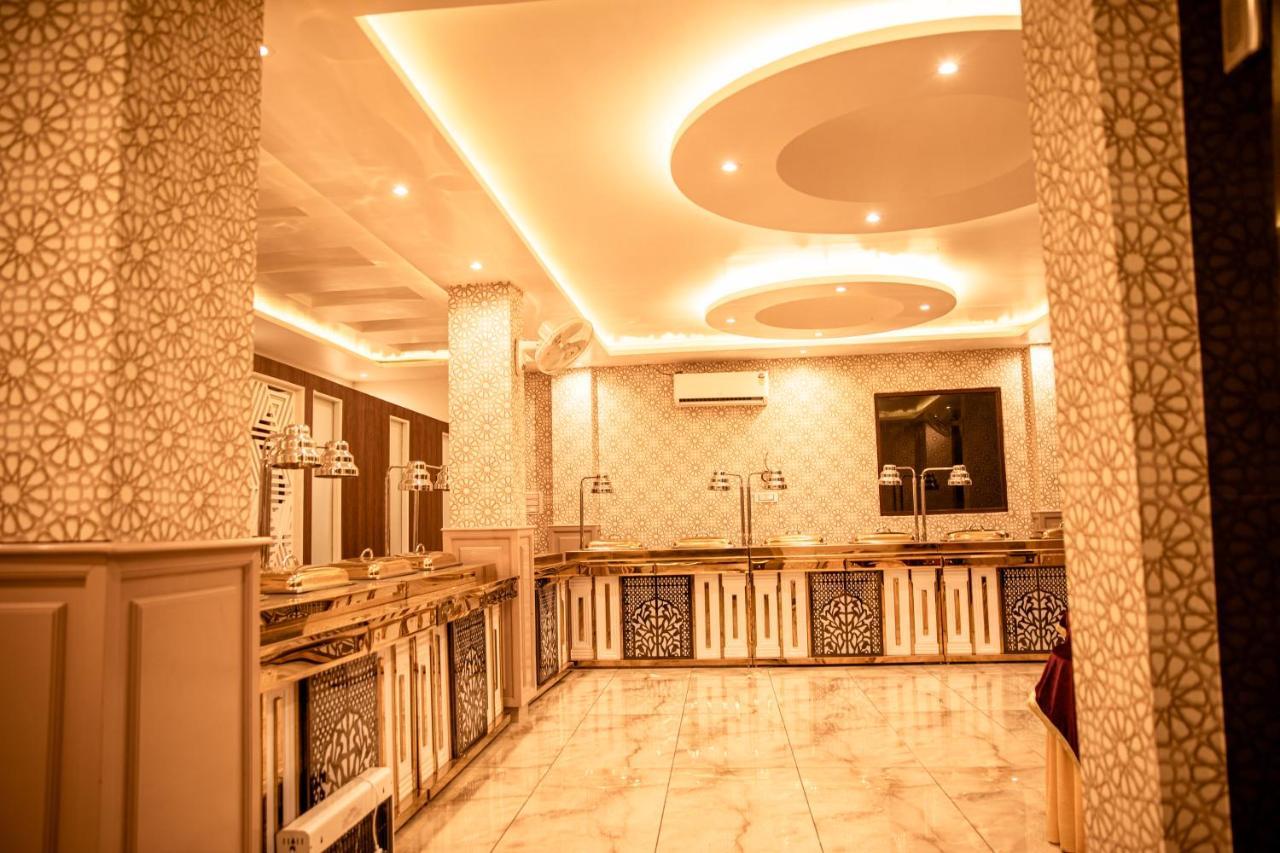 Hotel The Florence Чамба Екстериор снимка